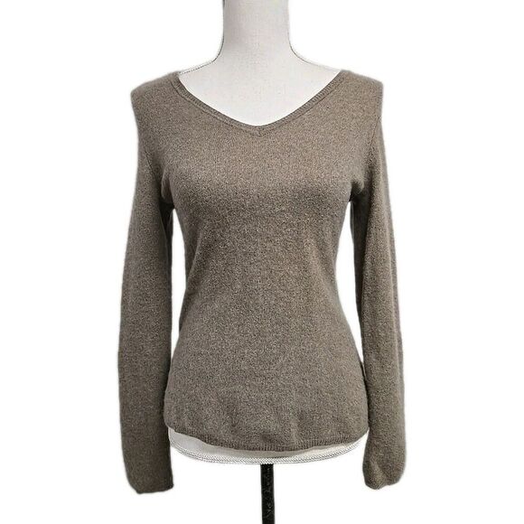 Charter Club 2-Ply 100% Cashmere V-Neck Sweater  Light Brown Soft  Women’s Sz M - Picture 2 of 8